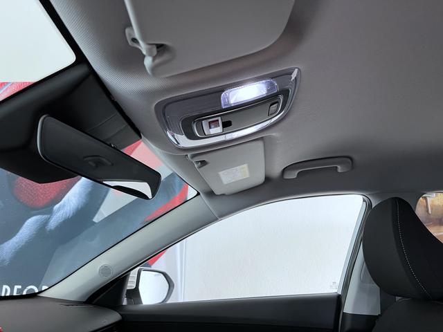 Hyundai Kona EV Atlas White