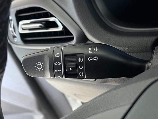 Hyundai i30 GO Atlas White