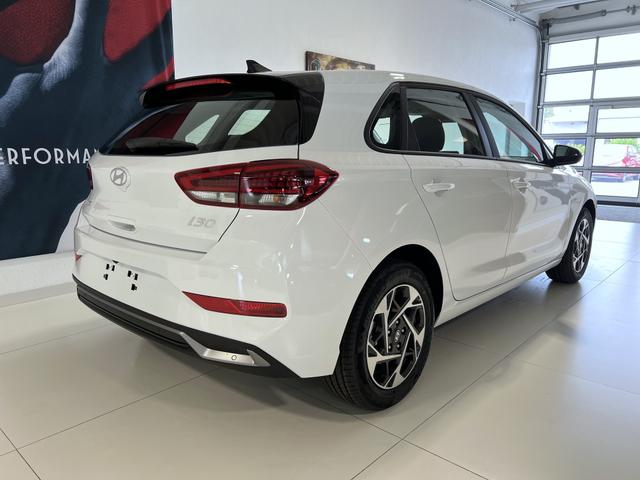 Hyundai i30 GO Atlas White