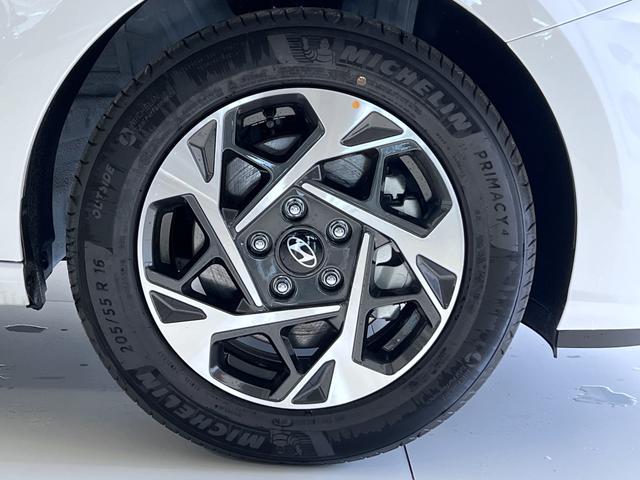 Hyundai i30 GO Atlas White