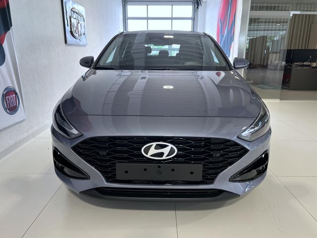 Hyundai i30 GO Meta Blue Pearl