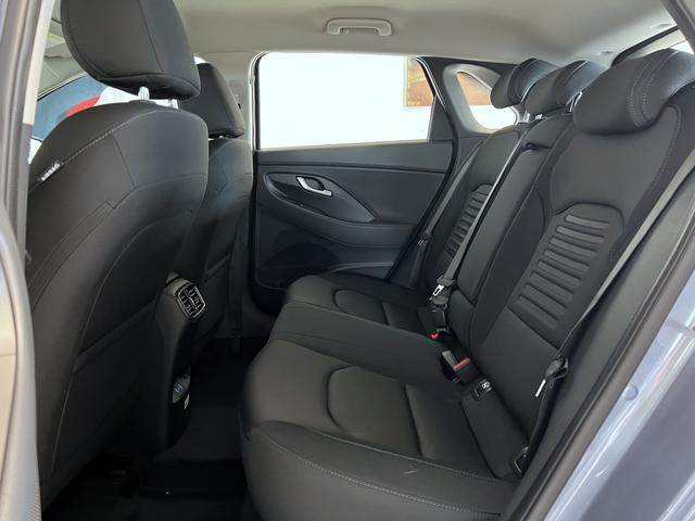 Hyundai i30 GO Meta Blue Pearl