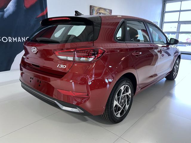 Hyundai i30 DCT GO Ultimate Red