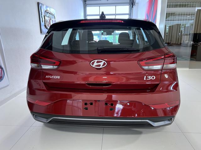 Hyundai i30 DCT GO Ultimate Red