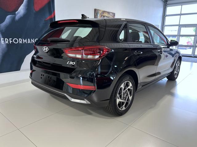 Hyundai i30 GO Abyss Black