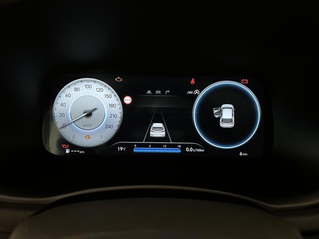 Hyundai i30 Go Engine Red