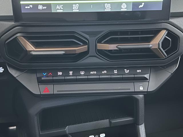 Dacia Duster Extreme Grün