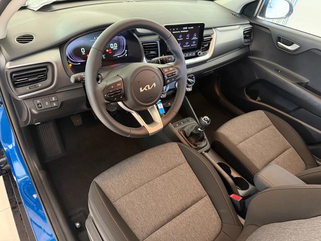 Kia Stonic Blau