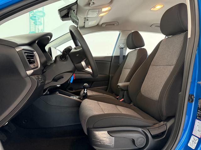 Kia Stonic Blau
