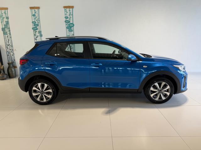 Kia Stonic Blau