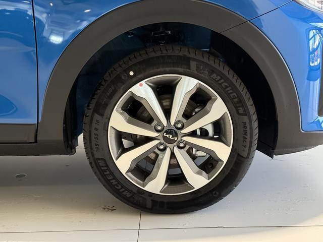 Kia Stonic Blau