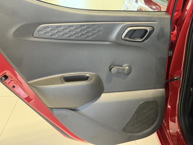 Hyundai i10 Go Rot