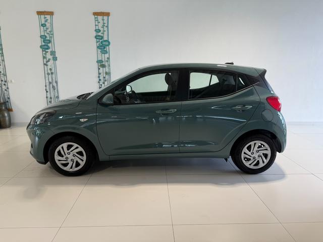 Hyundai i10 GO Mangrove Green