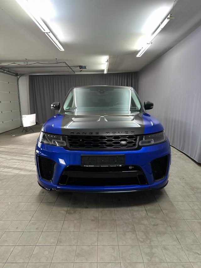 Range Rover SVR Carbon