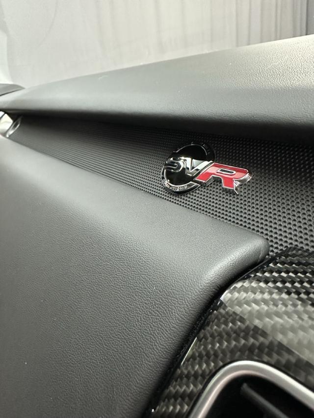 Range Rover SVR Carbon