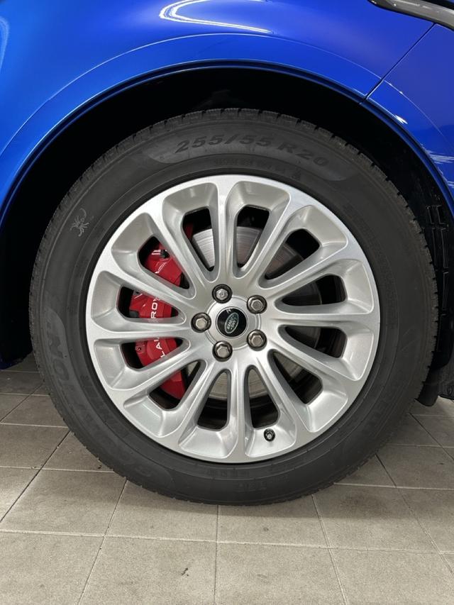Range Rover SVR Carbon