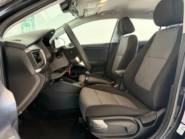 Kia Stonic Silver