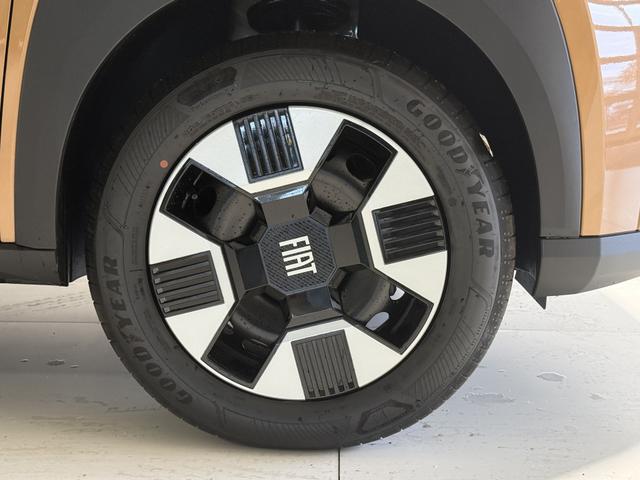 Fiat Grande Panda Luna Bronze