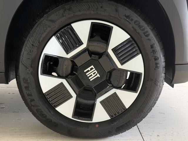 Fiat Grande Panda Icon Schwarz