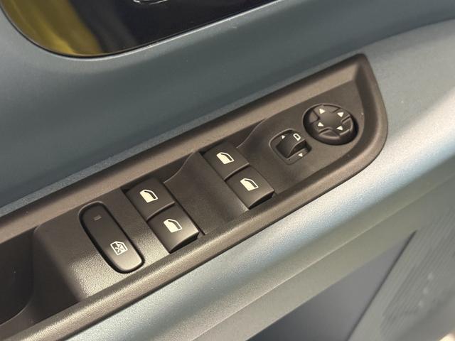 Fiat Grande Panda Icon Limone Gelb