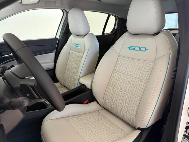 Fiat 600 La Prima Gelato Weiss