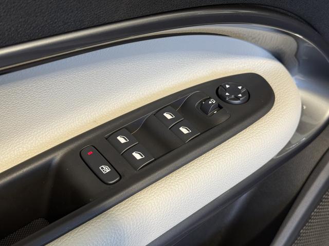 Fiat 600 La Prima Cappuccino Beige