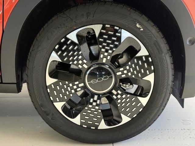 Fiat 600 La Prima Sole Orange