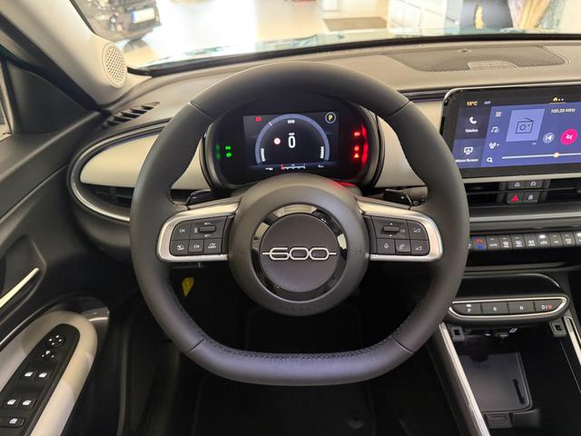 Fiat 600 La Prima Aqua Blau