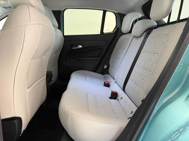 Fiat 600 La Prima Aqua Blau