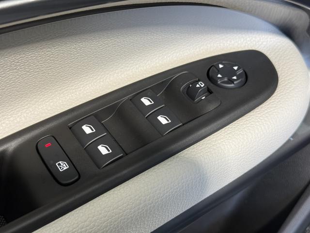 Fiat 600 La Prima Aqua Blau