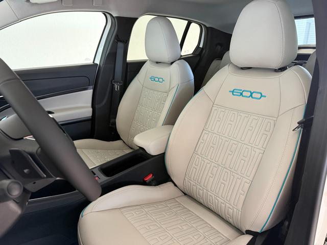 Fiat 600 La Prima Gelato Weiss Bicolore