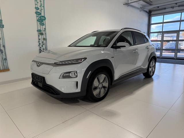 Hyundai KONA - Style / Style-Paket Elektro 2WD Lenkradheizung, Sitzheizung, Klimaautomatik, Navigationssystem, DAB, Android Auto, Apple CarPlay, Bluetooth, Induktionsladen für Smartphone, Rückfahrkamera, 17 Zoll Leichtmetallfelgen, uvm.