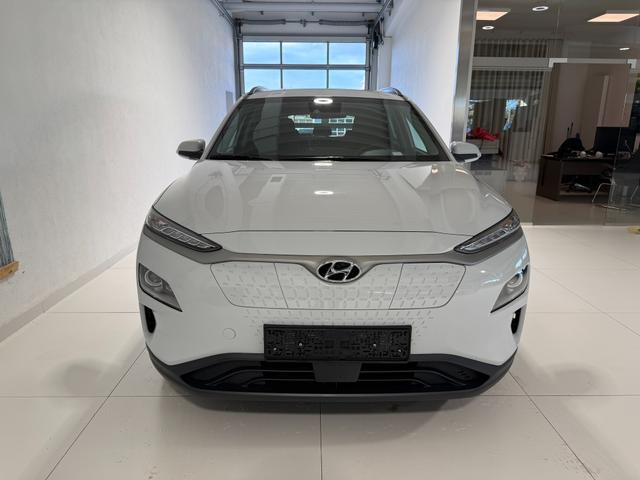 Hyundai Kona Elektro Chalk White