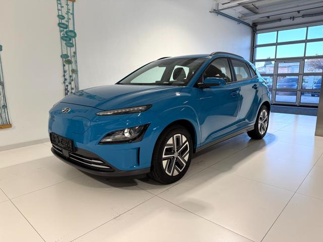 Hyundai KONA - Select / Select-Paket Elektro 2WD Lenkradheizung, Sitzheizung, Klimaautomatik, Radio, DAB, Android Auto, Apple Carplay, Einparkhilfe hinten, Rückfahrkamera, Abstandstempomat ACC, Lichtsensor, 17 Zoll Leichtmetallfelgen, uvm.