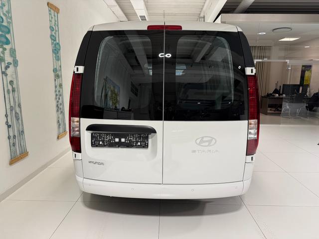 Hyundai Staria Kastenwagen 3 Sitzer
