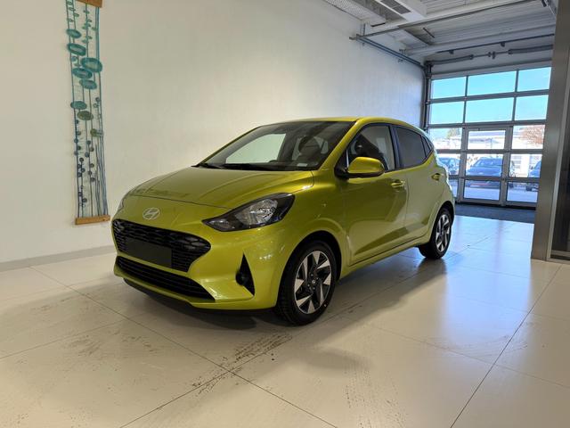 Hyundai i10 - GO+ 1.2 MT 58 kW (79 PS) Klimaautomatik, Navigationssystem, Apple CarPlay & Android Auto, Sitzheizung, Lenkradheizung, Einparkhilfe hinten, R&uuml;ckfahrkamera, Privacy Glass, 15" Leichtmetallfelgen, uvm.
