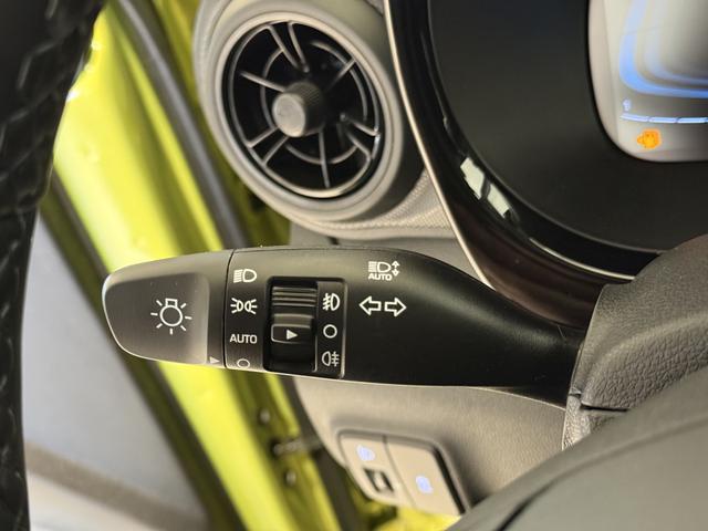 Hyundai i10 GO Plus 1,2 MT Lucid Lime Metallic