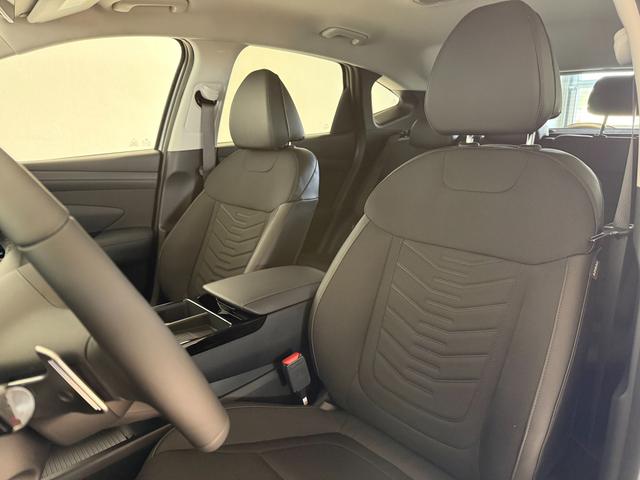 Hyundai GO Plus Shimmering Silver