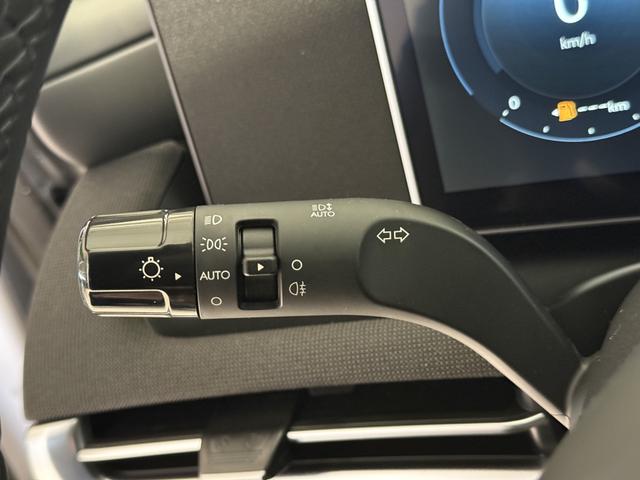 Hyundai GO Plus Shimmering Silver