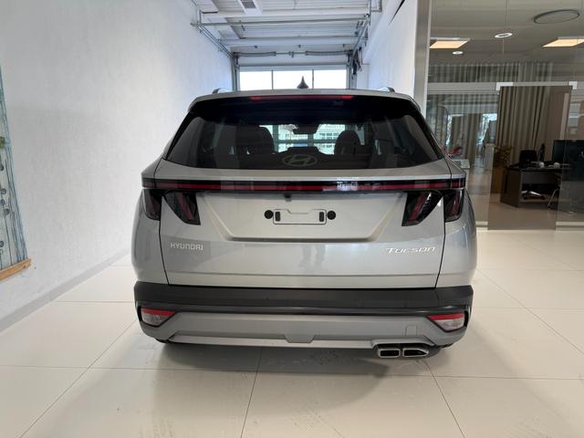 Hyundai GO Plus Shimmering Silver