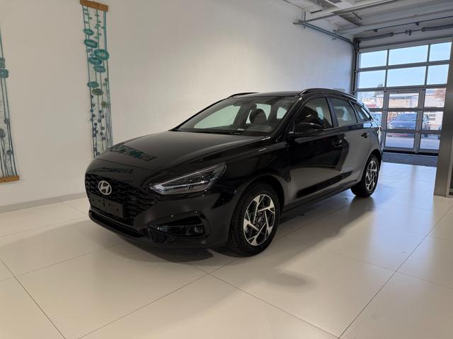 Hyundai i30 - GO 1.5 DPI 71 kW (97 PS) Radio, DAB, Android Auto, Apple CarPlay, Navigationssystem, Bluetooth, Klimaanlage, Lenkradheizung, Sitzheizung, R&uuml;ckfahrkamera, Einparkhilfe vorne und hinten, 16 Zoll Leichtmetallfelgen, uvm.