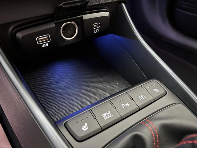 i20 Innenraum MT, Beispielbilder, teilweise mit Sonderausstattung