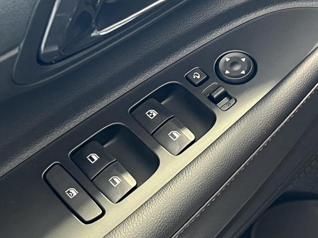 i20 Innenraum MT, Beispielbilder, teilweise mit Sonderausstattung