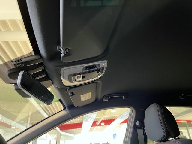 i20 Innenraum MT, Beispielbilder, teilweise mit Sonderausstattung