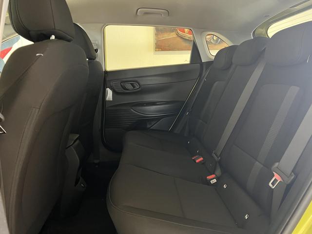 i20 Innenraum, Beispielbilder, teilweise mit Sonderausstattung