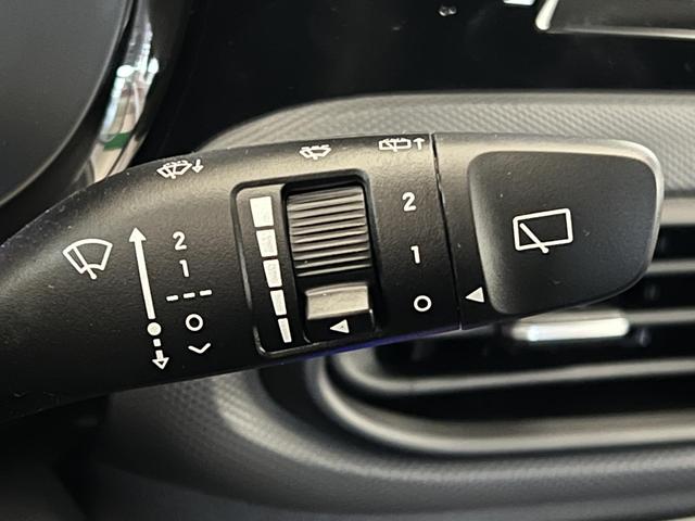 i10 GO Plus Innenraum, Beispielbilder, teilweise mit Sonderausstattung