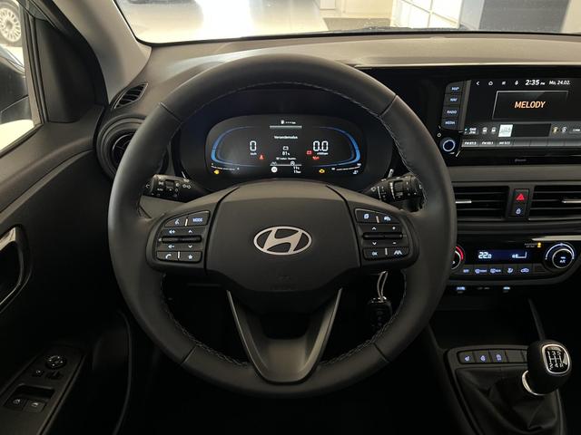 i10 Go Plus Innenraum, Beispielbilder, ggf. teilweise mit Sonderausstattung