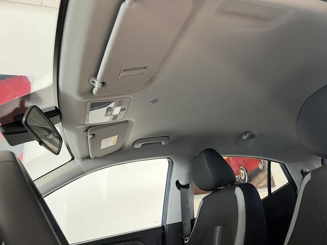 i10 GO Plus Vibrant Blue Vorlauf, Beispielbilder, teilweise mit Sonderausstattung