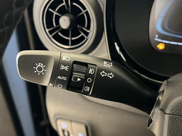 i10 GO Plus Vibrant Blue Vorlauf, Beispielbilder, teilweise mit Sonderausstattung