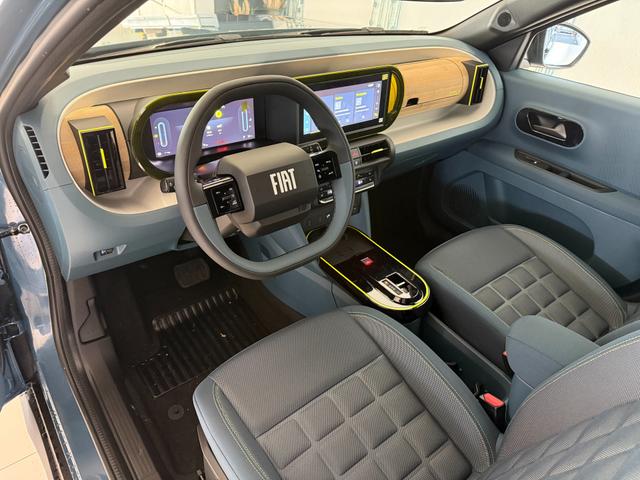 Fiat Grande Panda La Prima Lago Blau